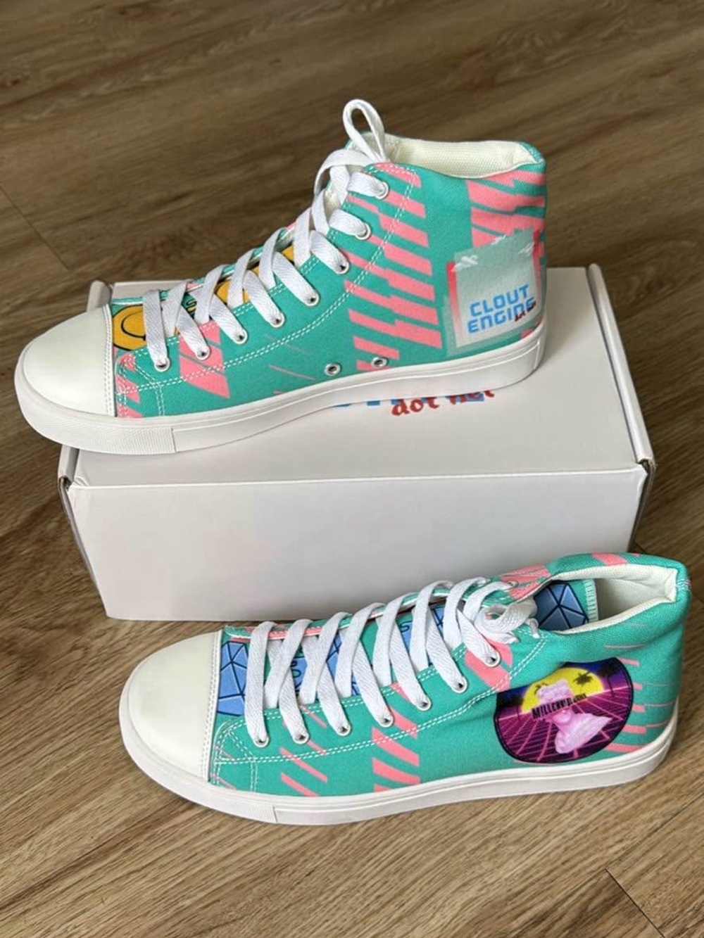 High-Top Women's Sneakers in Teal and Pink